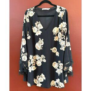 ASTR The Label Women's Black White Floral Bell Sleeve Mini Dress Medium Lace